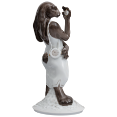 Hase Mrs. Time, Bunt und gold staffiert, H 17,5 cm