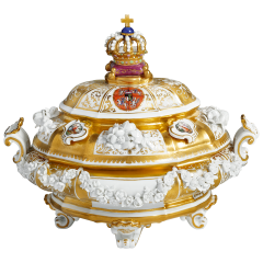 Prunkterrine, H 16,5 cm