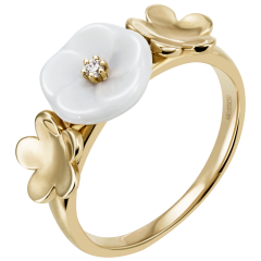 Ring Royal Blossom Bouquet, 3 Blüten S, 750 Gelbßgold, 1 Porzellanblüte S, 1 Brillant 0,02 ct, TW, VSI, Vollschliff Gut, 2 Goldblü