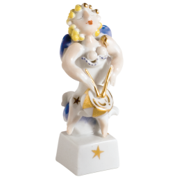 Engel mit Trommel, Bunt und gold staffiert, H 9,5 cm