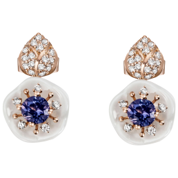 Ohrringe Royal Blossom Gem "Tansanit Blau", 750 Roségold, 2 Porzellanblüten S,  2 Tansanit Blau á 0,30 ct und 42 Brillanten 0,218